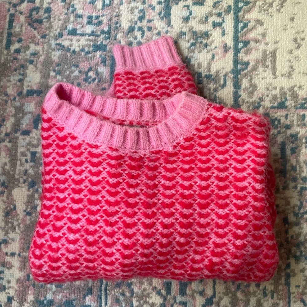 GORGEOUS FUZZY ANTHROPOLOGIE PINK AND RED SWEATER!!!